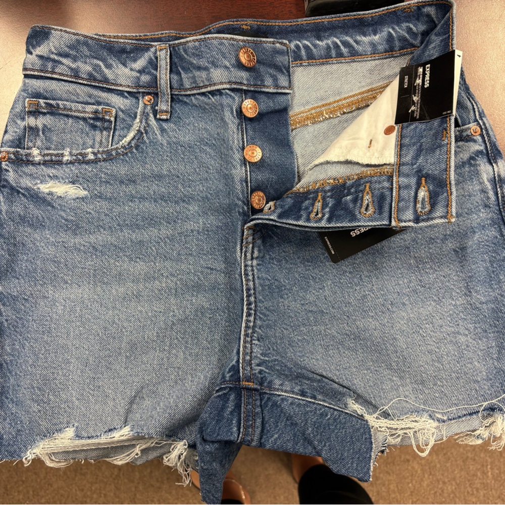 Express Medium Wash Cut Off Jean Shorts - Picture 2 of 4